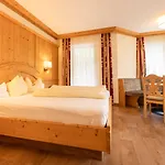 Aktiv & Vitalhotel Bergcristall 4* Neustift im Stubaital