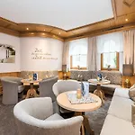 Aktiv & Vitalhotel Bergcristall 4* Neustift im Stubaital