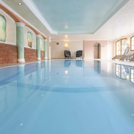 Aktiv & Vitalhotel Bergcristall 4* Neustift im Stubaital