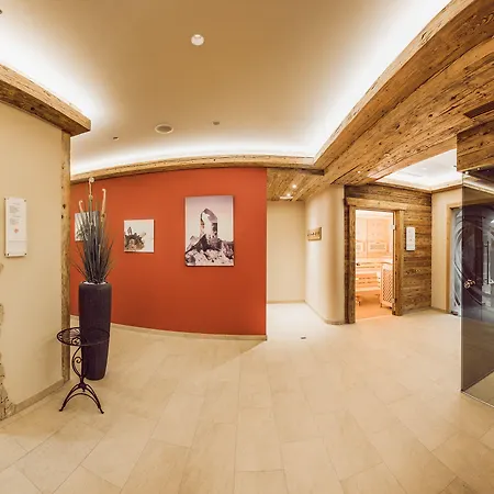 Aktiv & Vitalhotel Bergcristall Neustift im Stubaital
