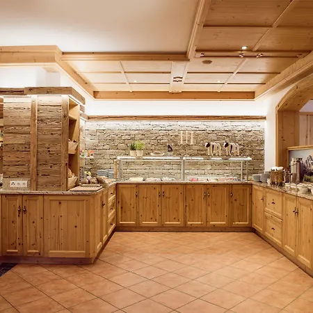 Aktiv & Vitalhotel Bergcristall Otel