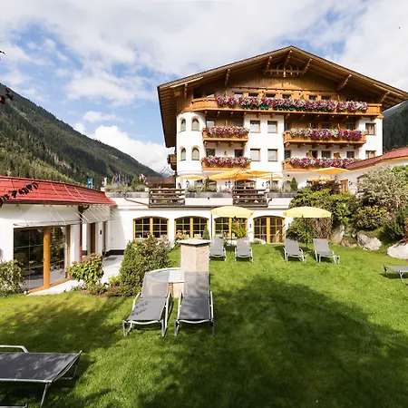 Aktiv & Vitalhotel Bergcristall