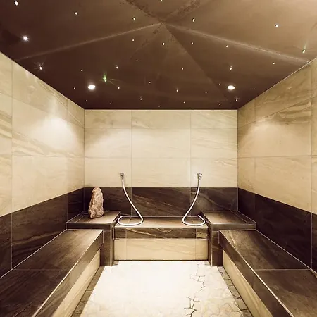 Aktiv & Vitalhotel Bergcristall 4* Neustift im Stubaital