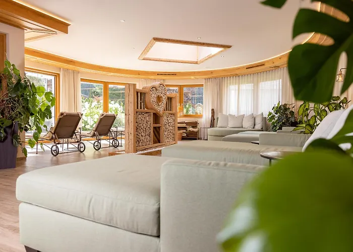 Aktiv & Vitalhotel Bergcristall Hotel 4*