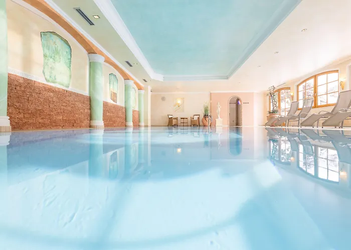 Aktiv & Vitalhotel Bergcristall Hotel 4*