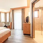 Hotel Aktiv & Vitalhotel Bergcristall 4*