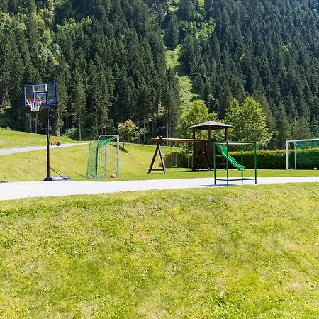 Aktiv & Vitalhotel Bergcristall Neustift im Stubaital