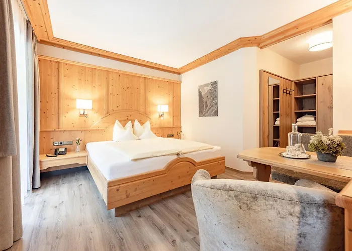 Aktiv & Vitalhotel Bergcristall Neustift im Stubaital