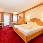 Aktiv&vitalhotel Bergcristall Hotell 4*