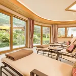 Hotell Aktiv&vitalhotel Bergcristall 4*