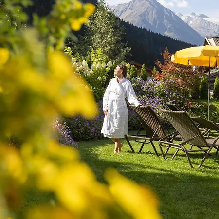 Aktiv & Vitalhotel Bergcristall Otel
