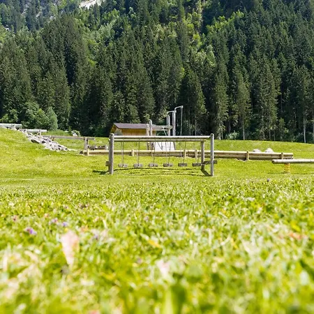 Aktiv & Vitalhotel Bergcristall Otel